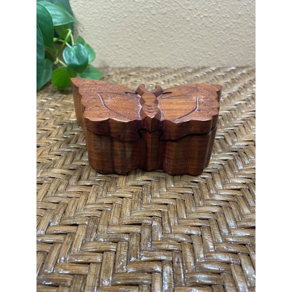 Butterfly Puzzle Box A Unique Twist To A Puzzle This 4 Piece - Picture 12 of 13